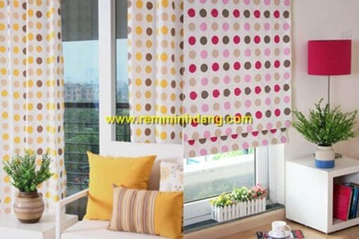 Màn cửa sổ đẹp Polka dot