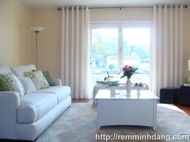 rèm cửa chính