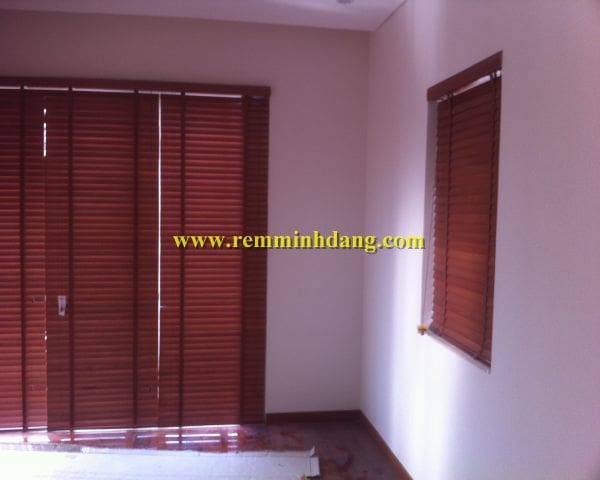 Sản xuất lắp đặt rèm gỗ