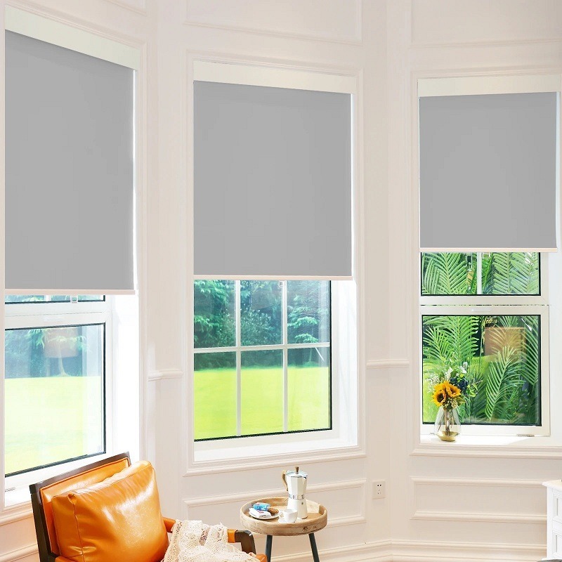 Rèm Cuốn Chống Nắng Cửa Kính Giá Rẻ Cho Văn Phòng Tại Rèm Cửa Minh Đăng